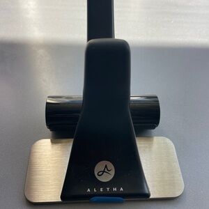 Aletha Mark Hip Hook